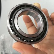 Angular contact ball bearing